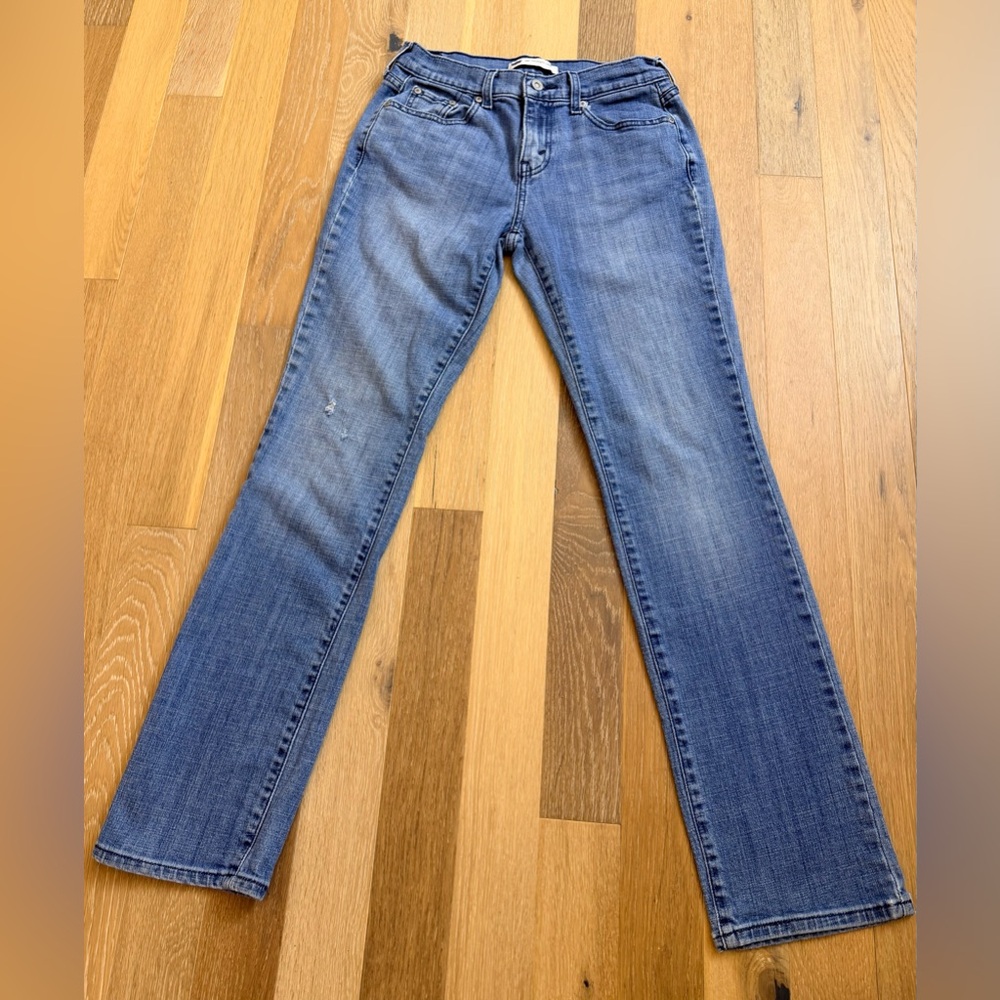 Levi's 505 Straight Leg Women’s Light Blue Denim Jeans Size 4M Used/Good - Picture 2 of 10